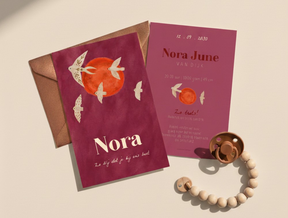 Lief geboortekaartje Nora met vogels in warme roze tinten