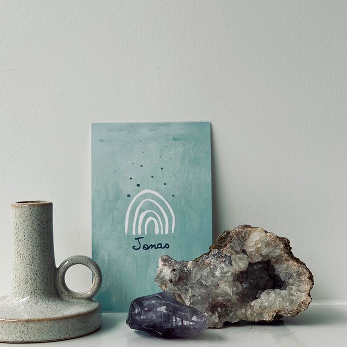 Geboortekaartje jongen regenboog wit op lichtblauw - Jonas